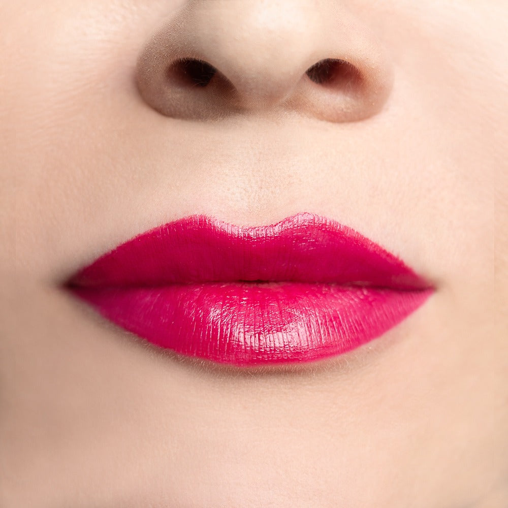 Simple Smooth Lip Pencil FINAL SALE! The last opportunity to buy this product, once it is sold out, it will no longer be available.