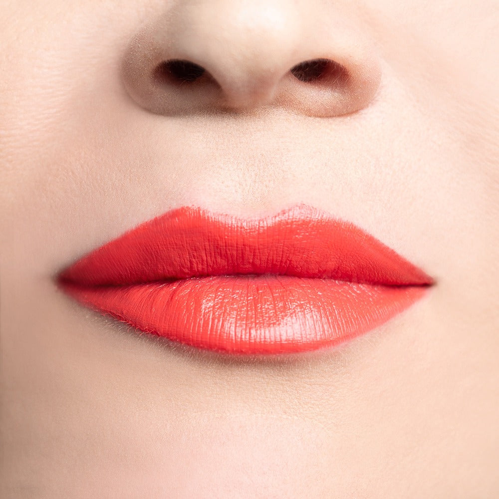 Simple Smooth Lip Pencil FINAL SALE! The last opportunity to buy this product, once it is sold out, it will no longer be available.